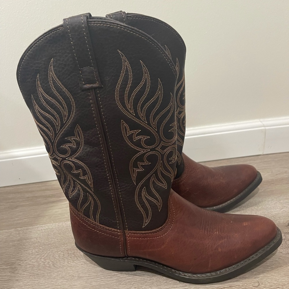Laredo women’s size 9 boots